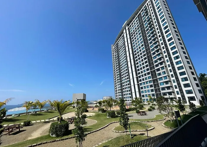 Jesselton Quay By Peach 2Br Seaview High Floor